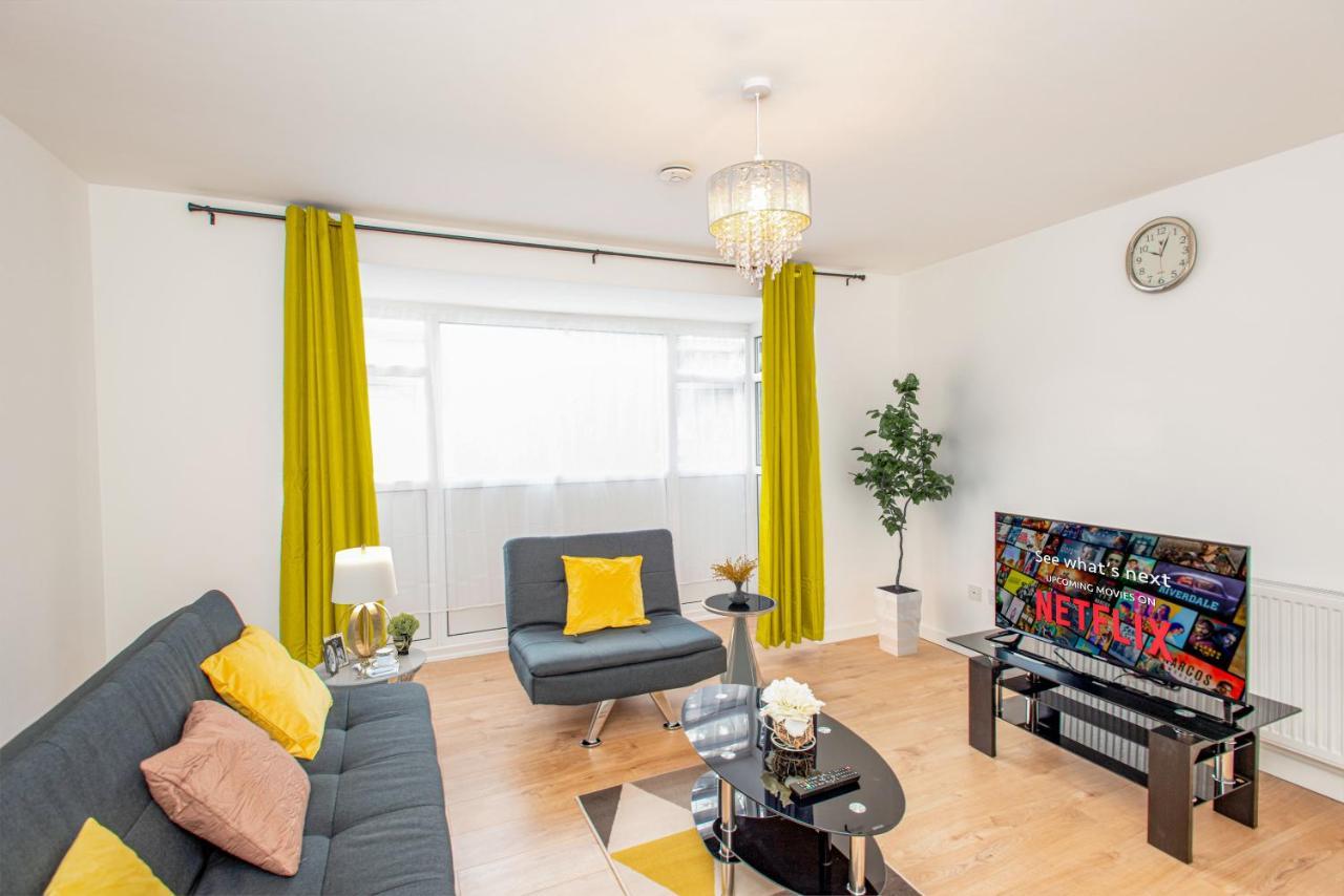 Stunning Four Bedroom House Close To Excel, O2 & Central London With Free Parking Exterior photo