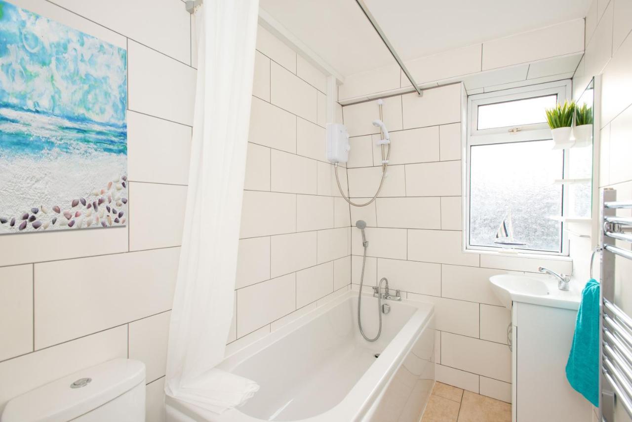 Stunning Four Bedroom House Close To Excel, O2 & Central London With Free Parking Exterior photo