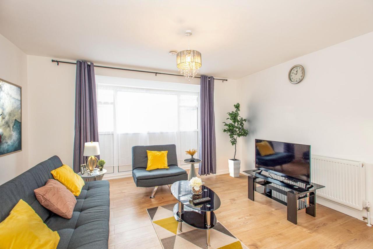 Stunning Four Bedroom House Close To Excel, O2 & Central London With Free Parking Exterior photo